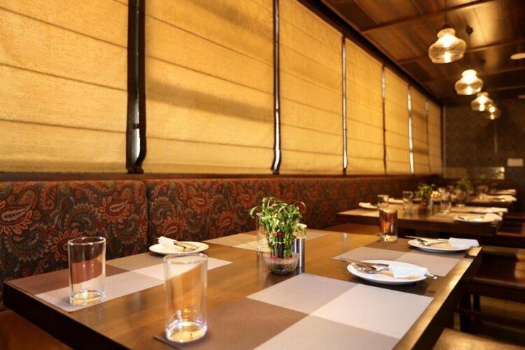 Icon Business Hotel By Bhagini Bangalore Extérieur photo