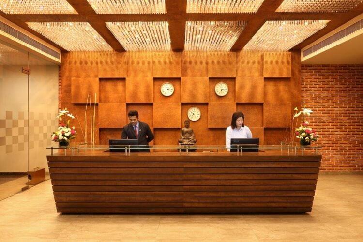 Icon Business Hotel By Bhagini Bangalore Extérieur photo