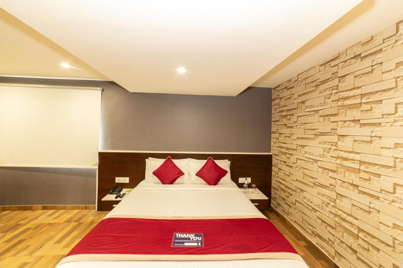 Icon Business Hotel By Bhagini Bangalore Extérieur photo