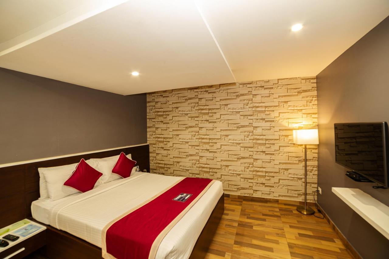 Icon Business Hotel By Bhagini Bangalore Extérieur photo