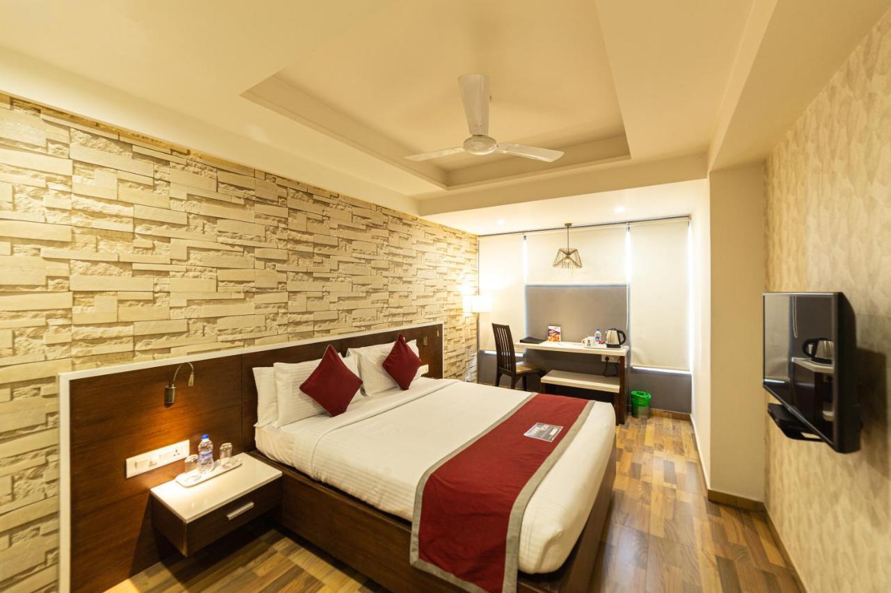 Icon Business Hotel By Bhagini Bangalore Extérieur photo