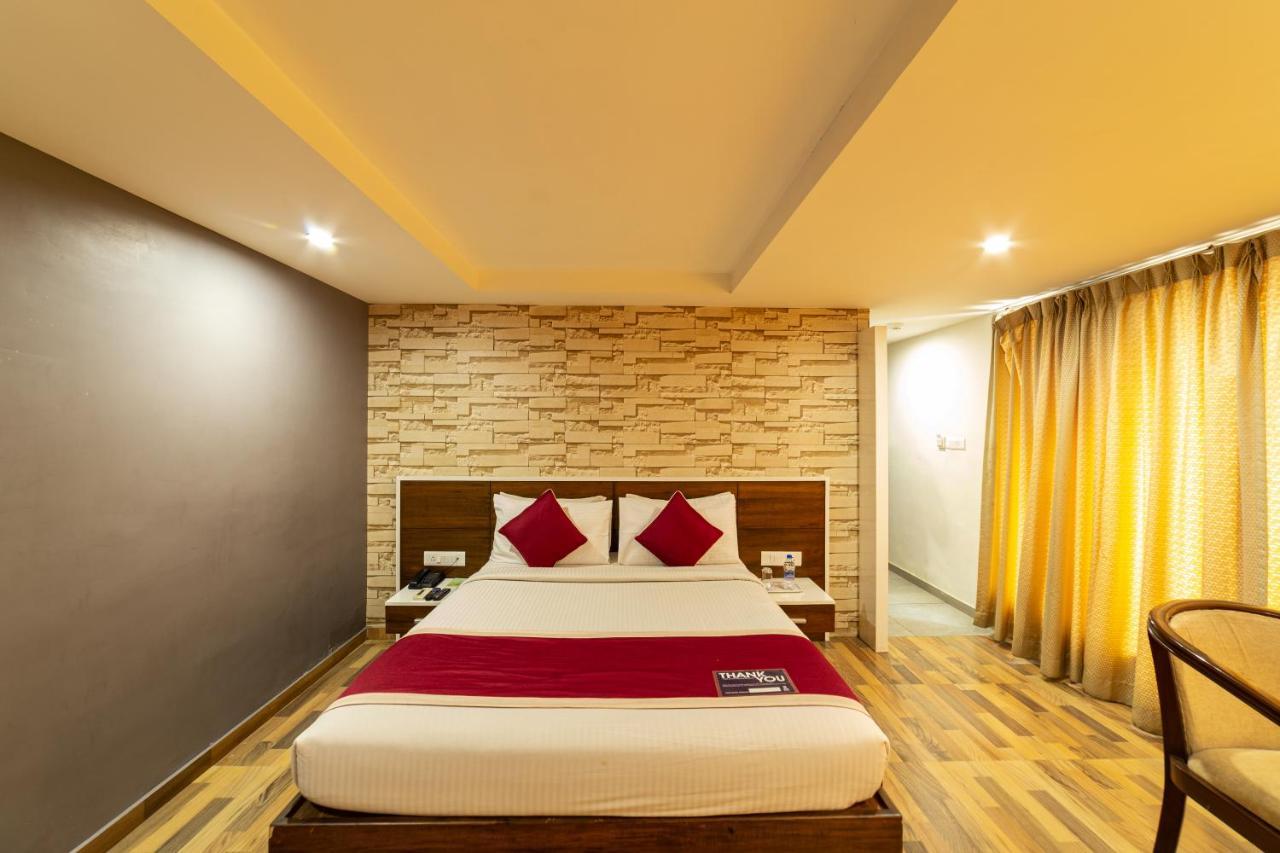 Icon Business Hotel By Bhagini Bangalore Extérieur photo